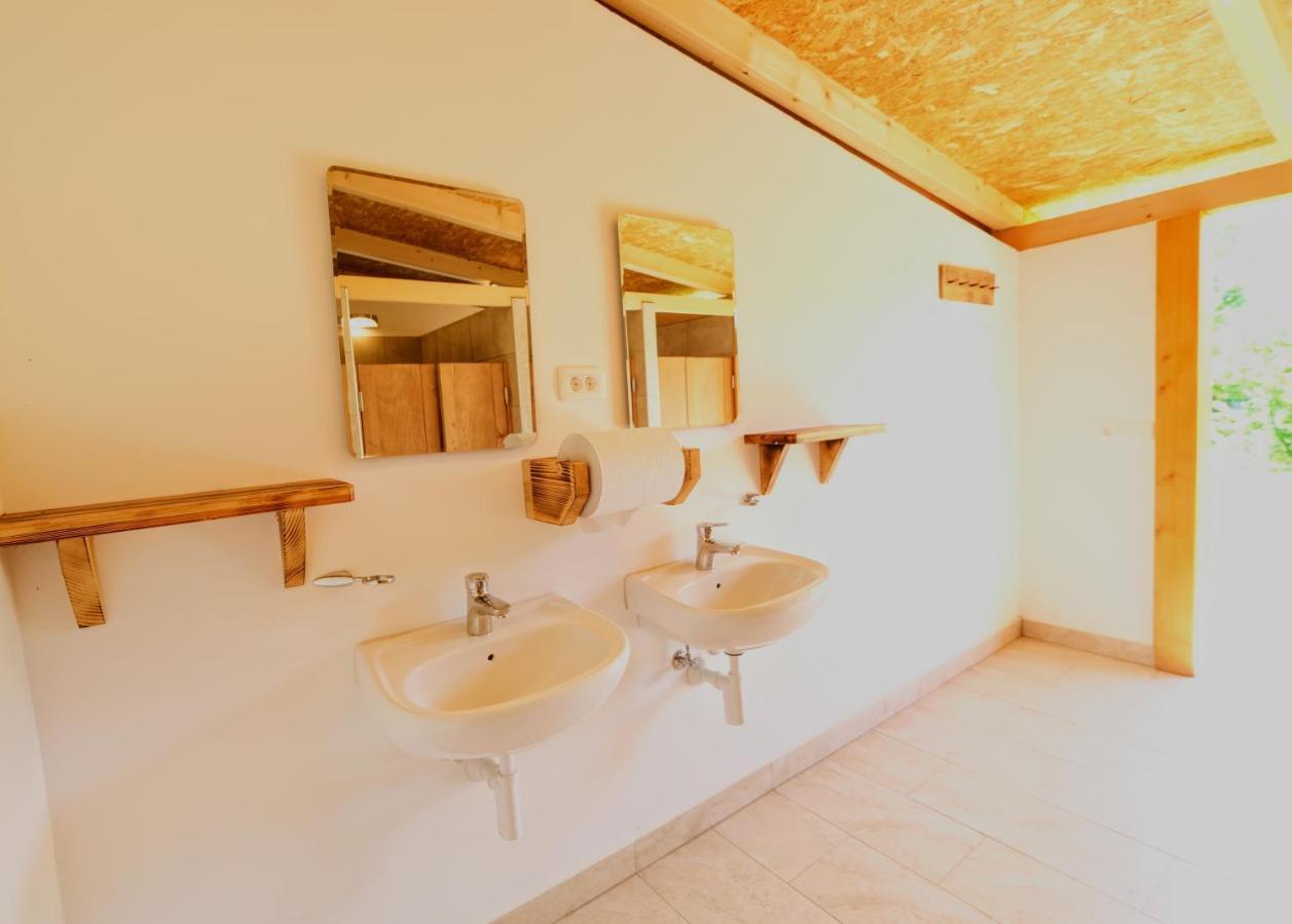 Small Wooden And Zgornja Dobrava Apartment *